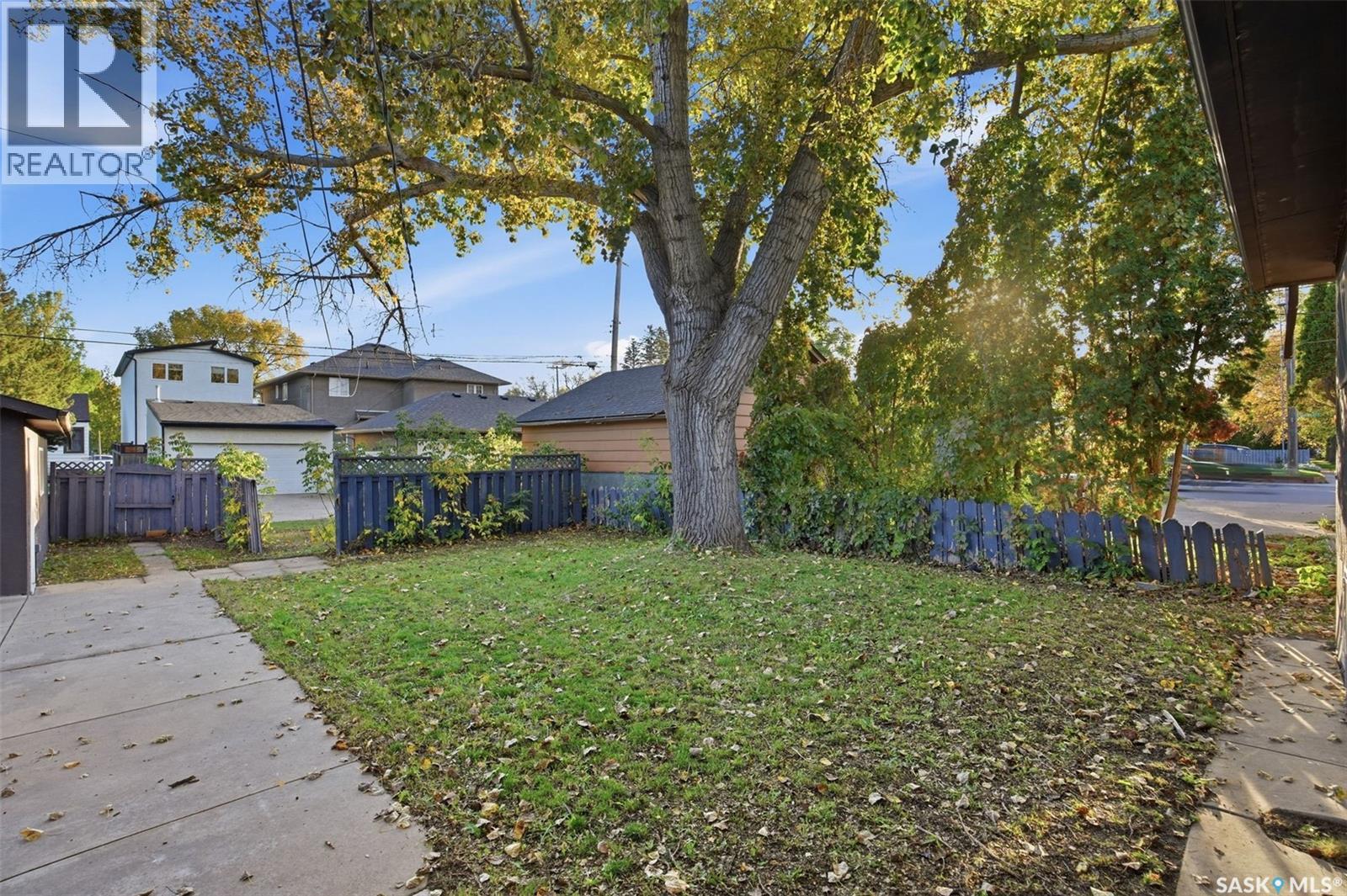 1004 6th Street E Property Photo 37