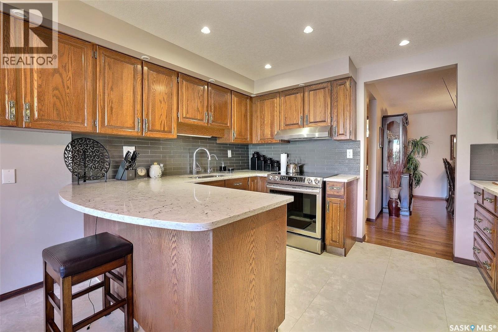 338 Avon Drive Property Photo 11