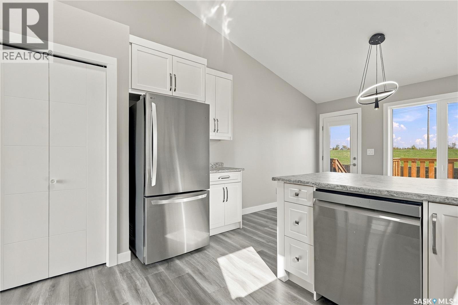246 Sutter Place Property Photo 12