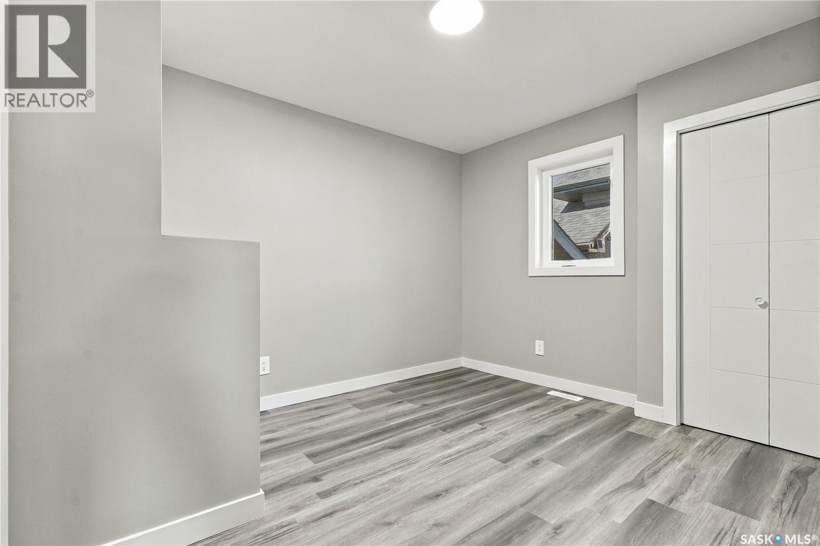 246 Sutter Place Property Photo 15