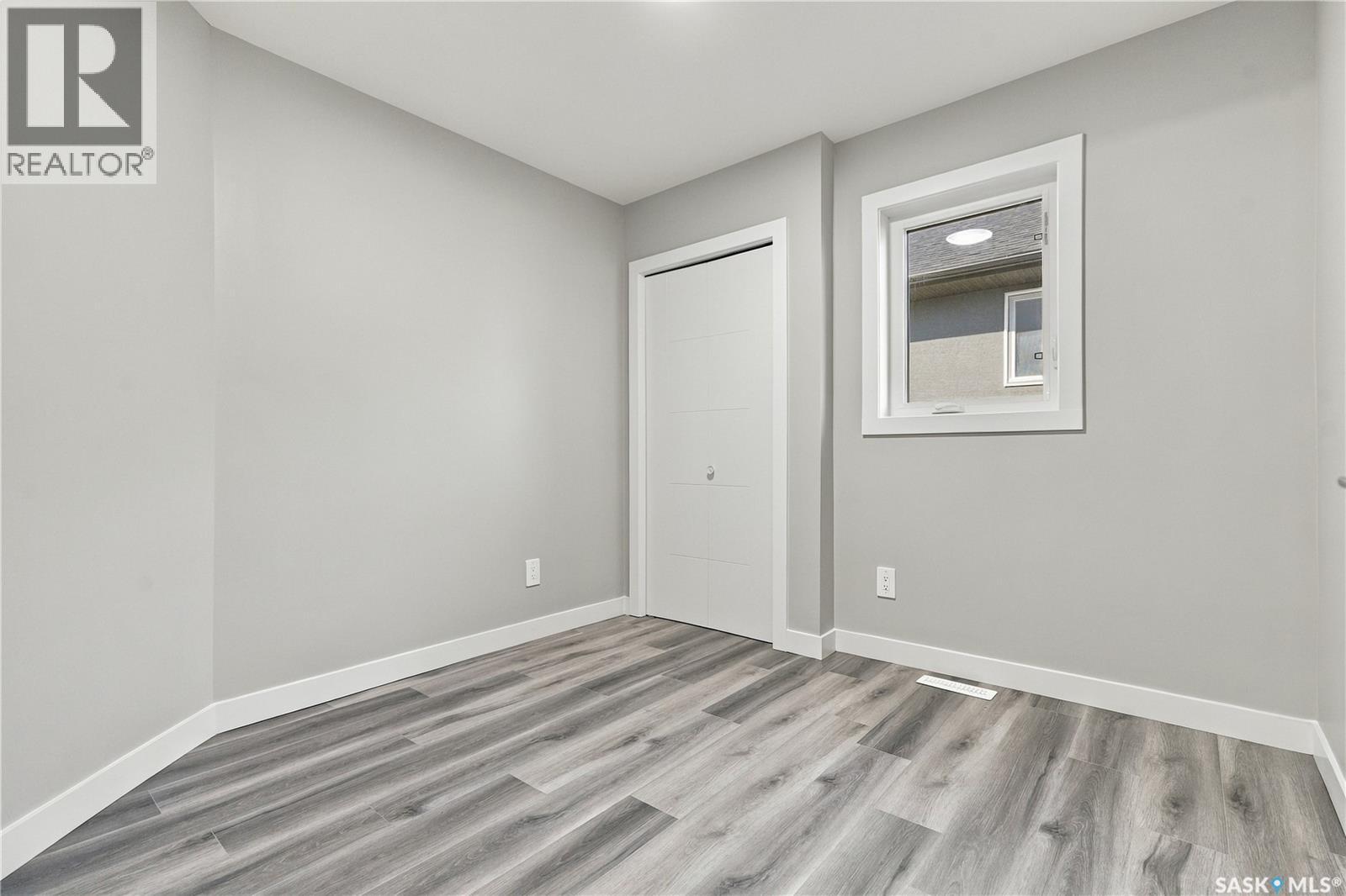 246 Sutter Place Property Photo 18