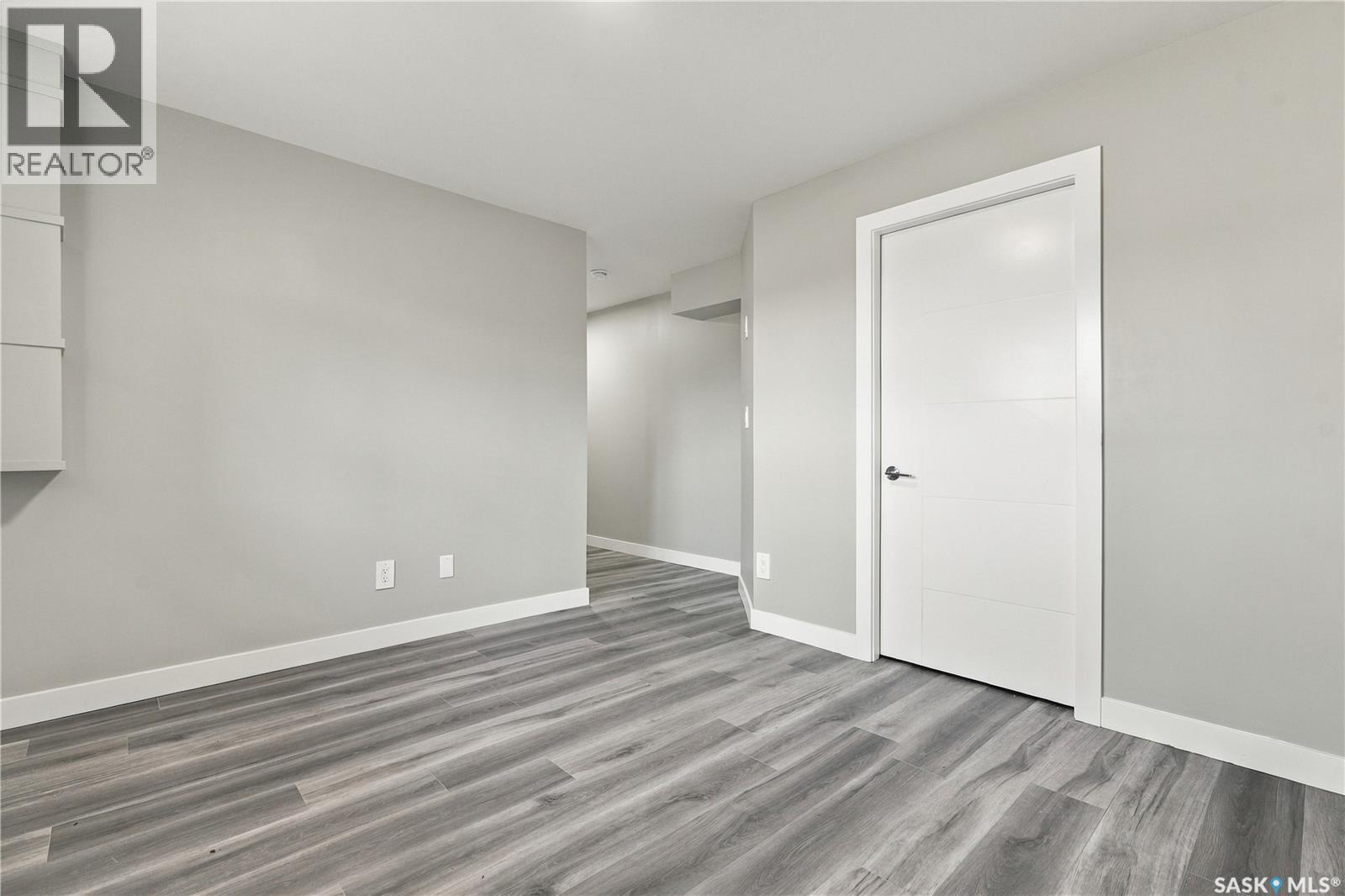 246 Sutter Place Property Photo 21