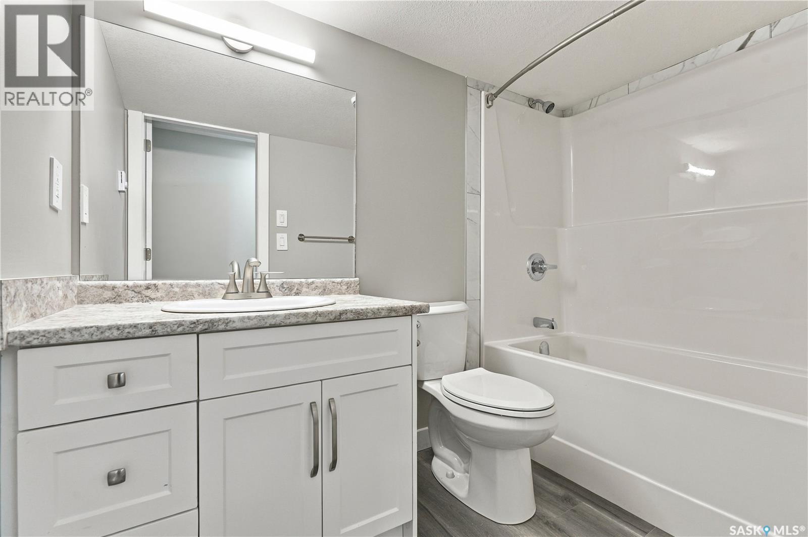 246 Sutter Place Property Photo 37