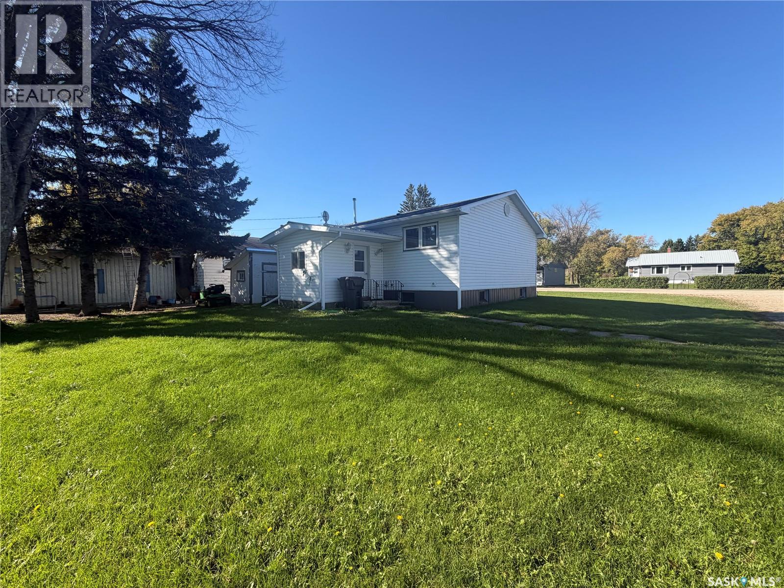 403 & 401 Main Street Property Photo 2