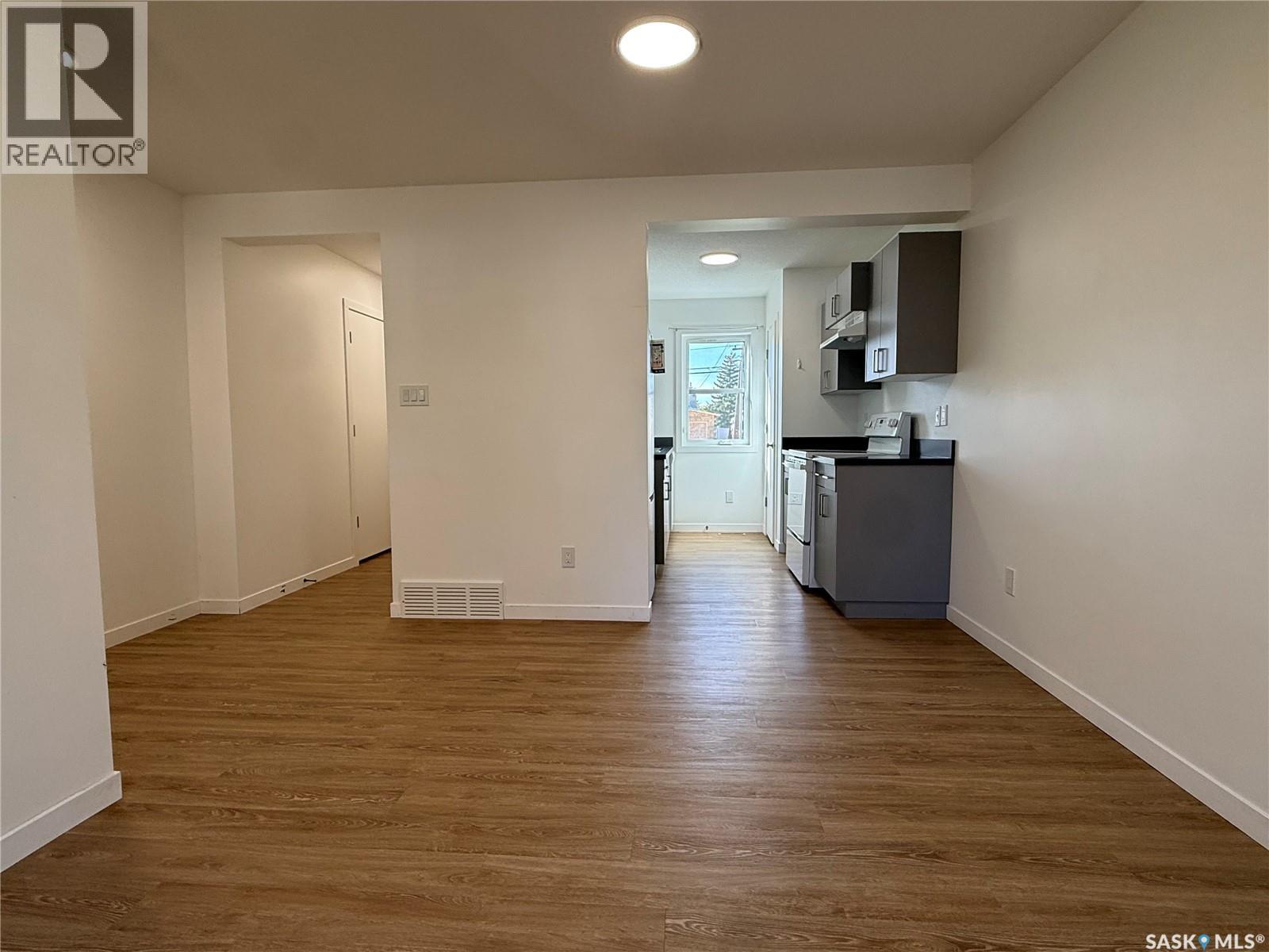764 Athol Street Property Photo 7