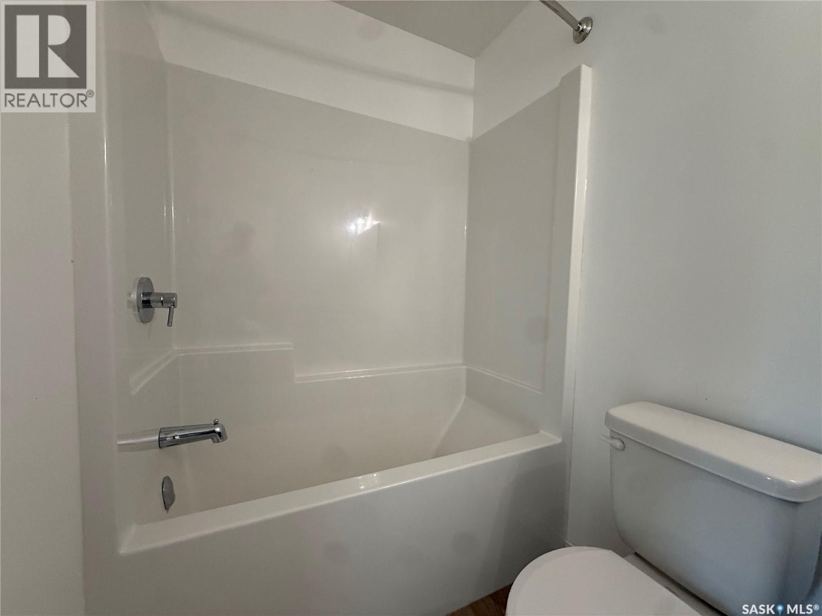 764 Athol Street Property Photo 23