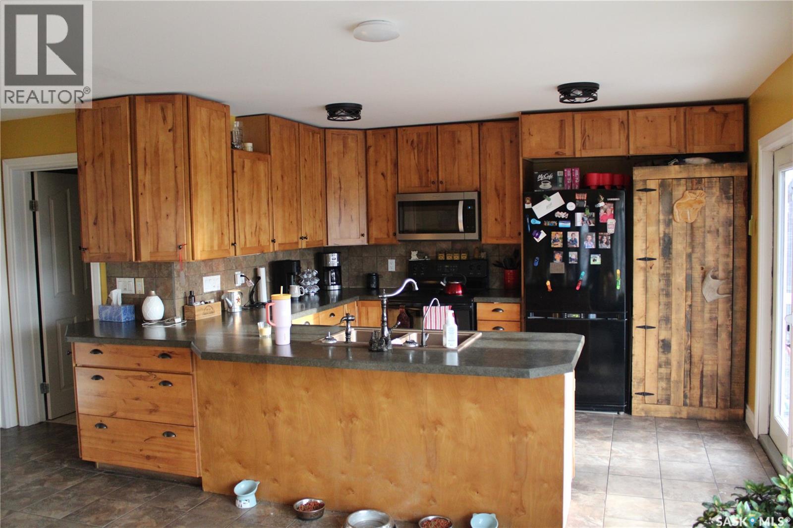 Sh Acreage Property Photo 5