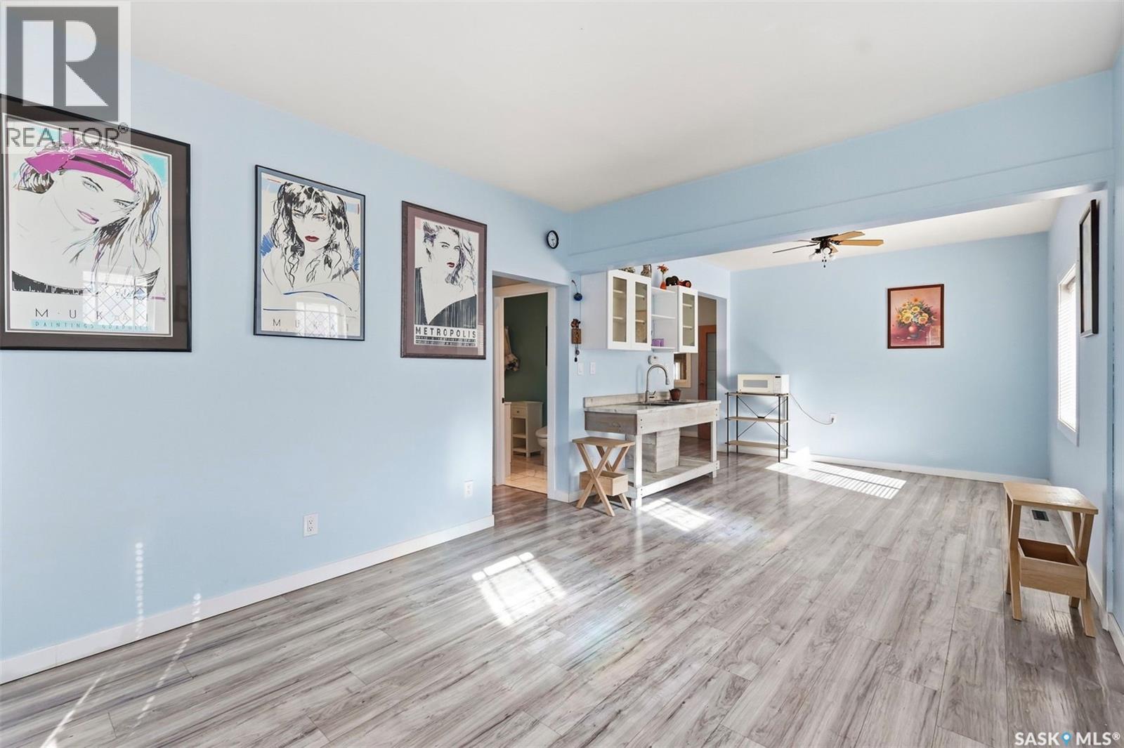 1715 Broadway Avenue Property Photo 8
