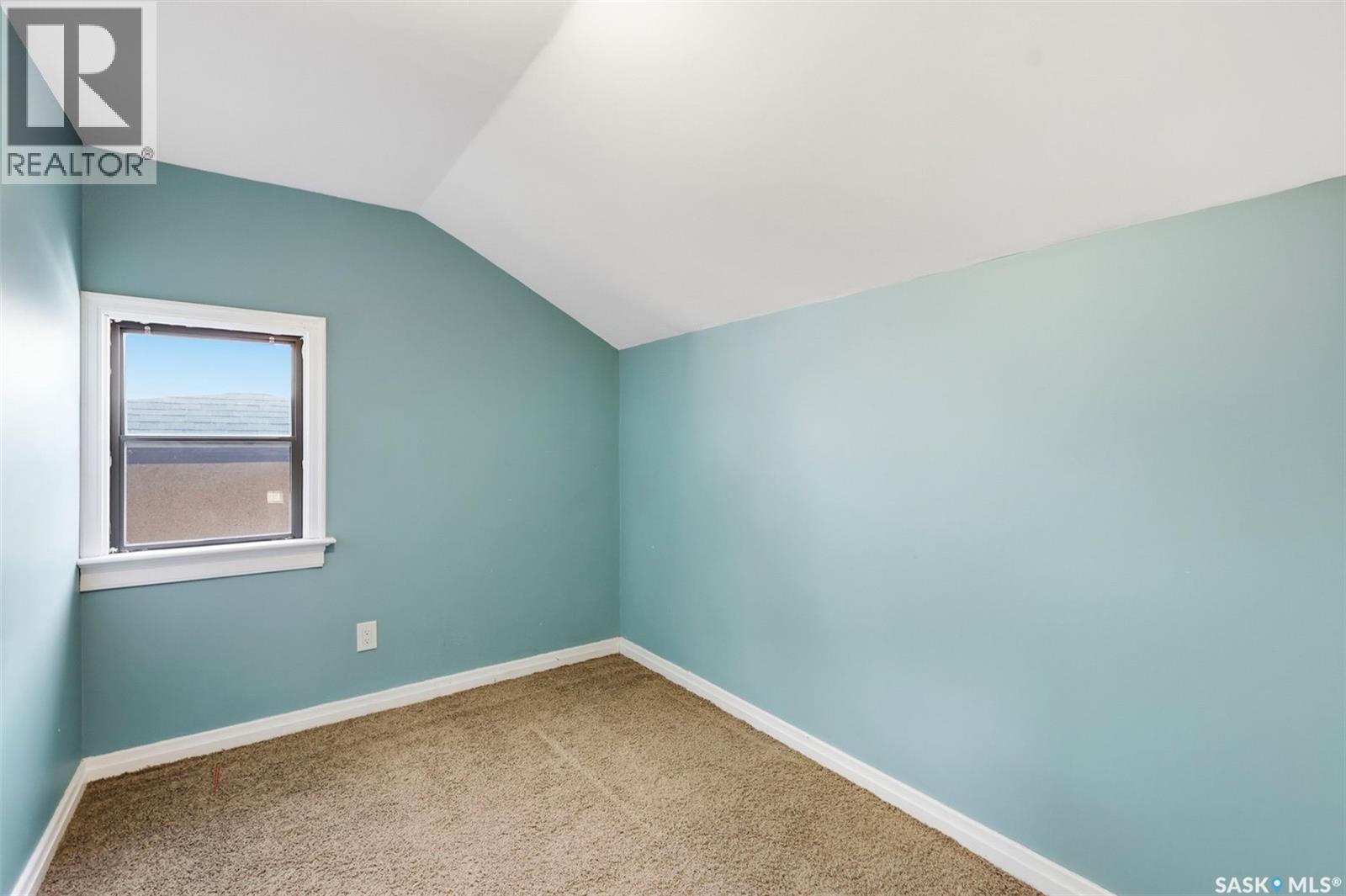 1715 Broadway Avenue Property Photo 15