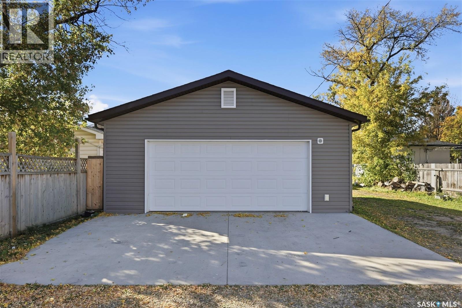 1715 Broadway Avenue Property Photo 34