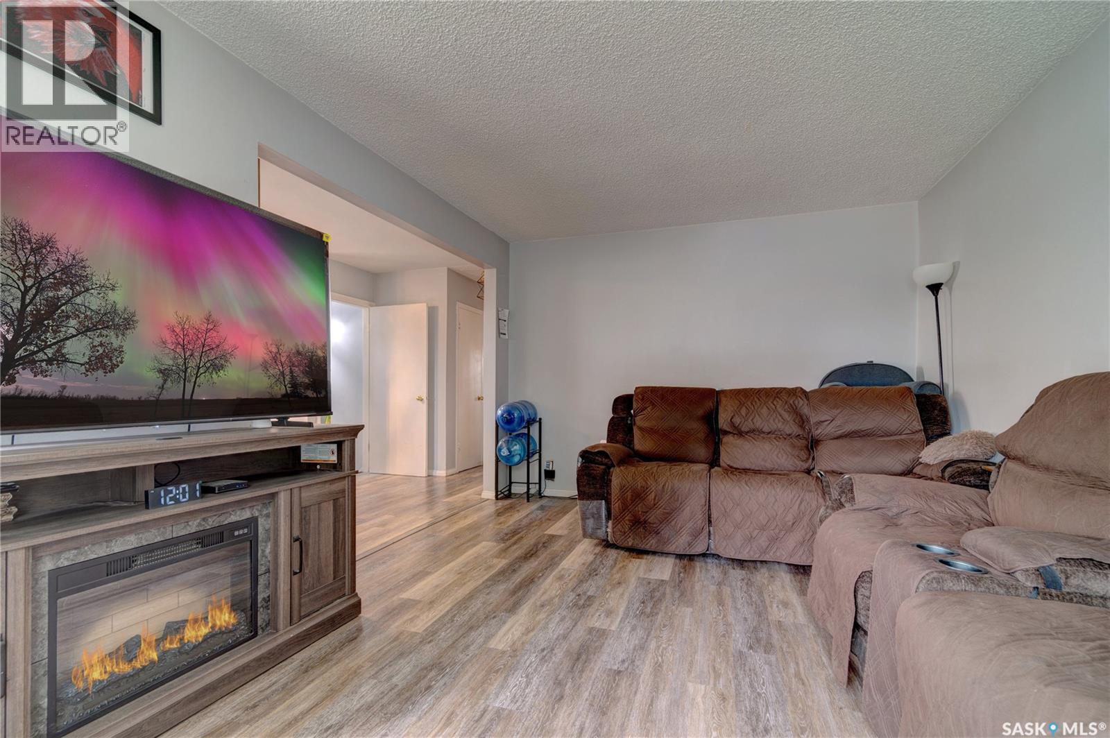 245 Edward Street Property Photo 4