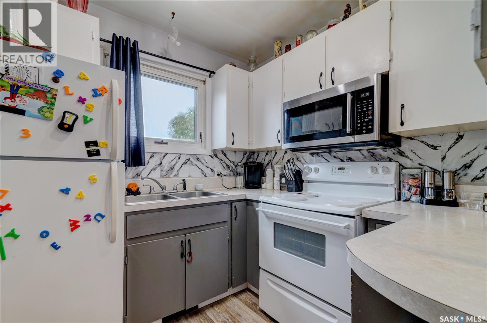 245 Edward Street Property Photo 10