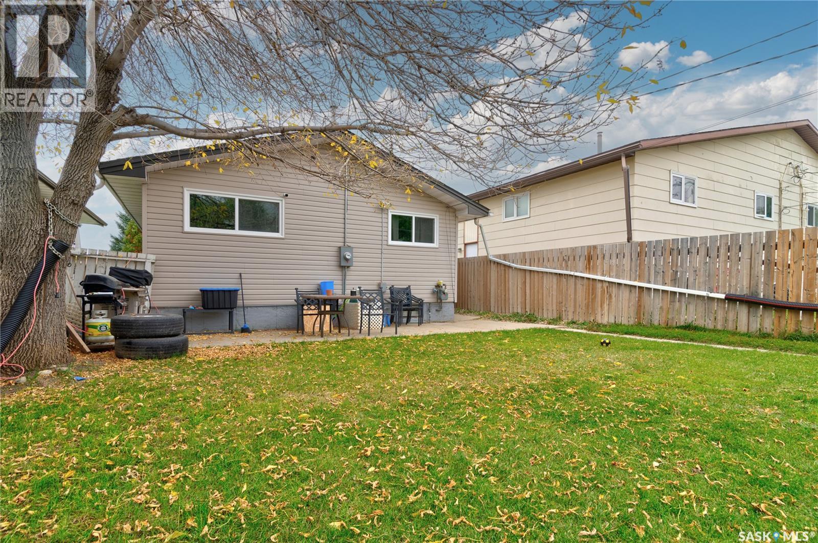 245 Edward Street Property Photo 28