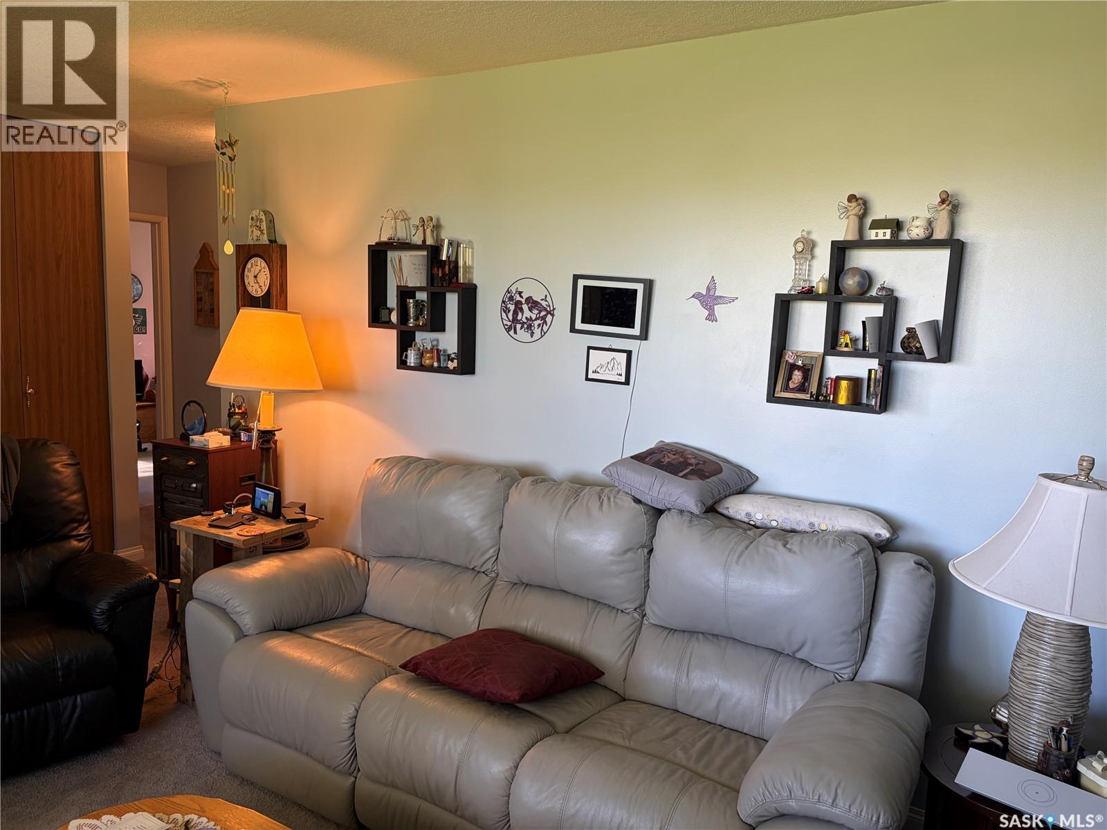 Peterson Acreage Property Photo 7