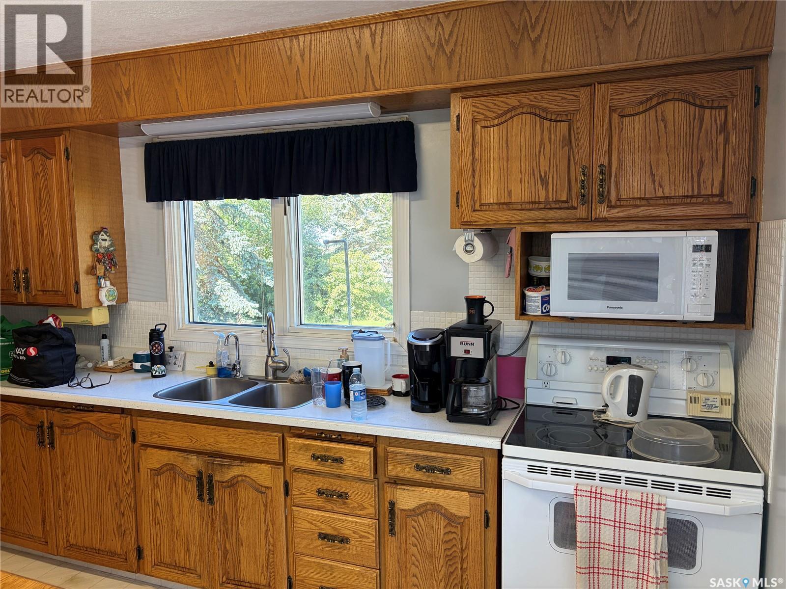 Peterson Acreage Property Photo 10
