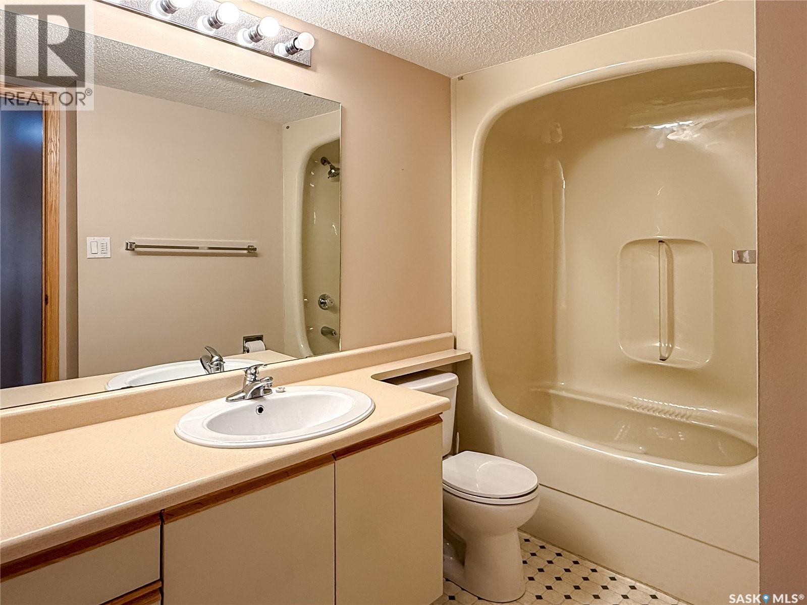 219 960 Assiniboine Avenue E Property Photo 25