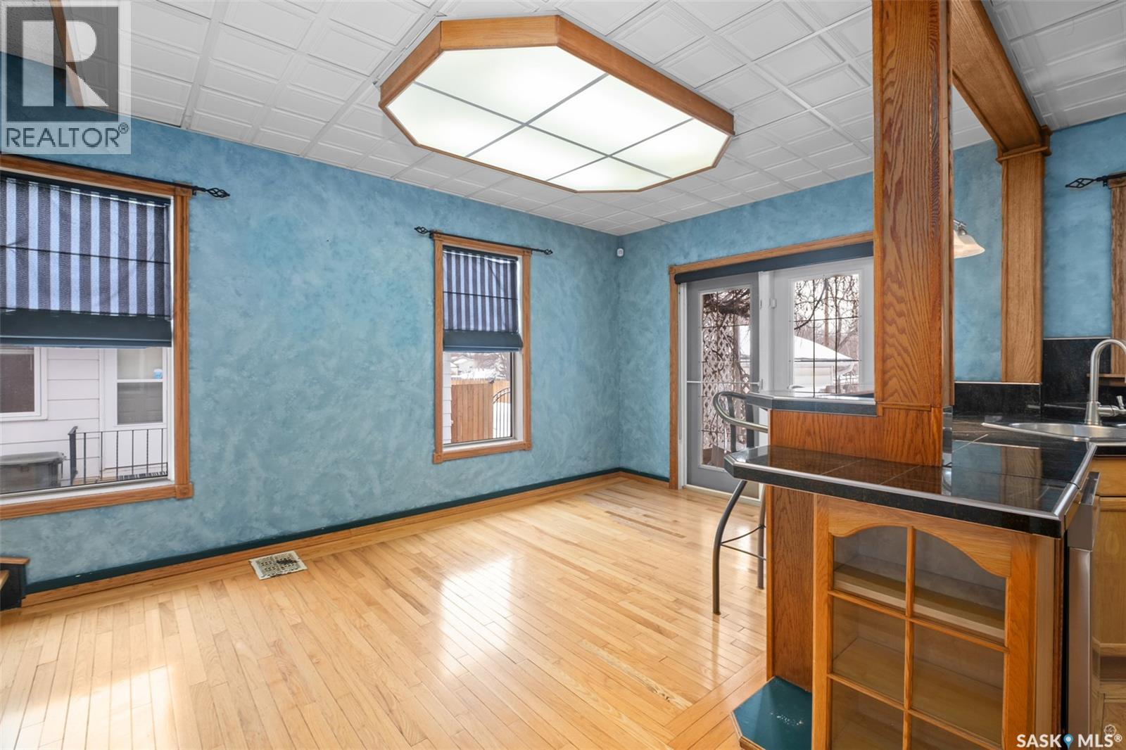 1027 4th Street E Property Photo 10