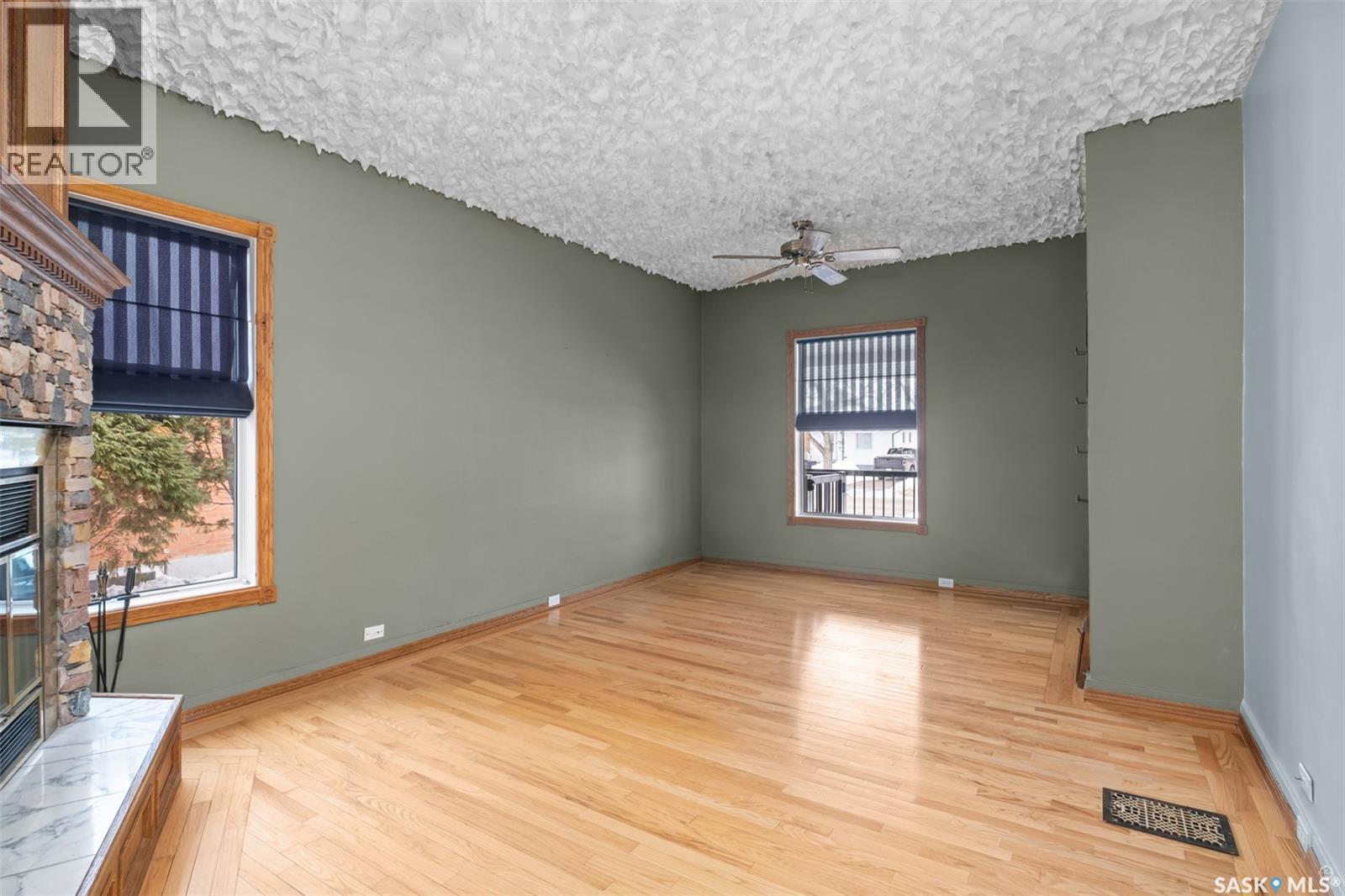1027 4th Street E Property Photo 13