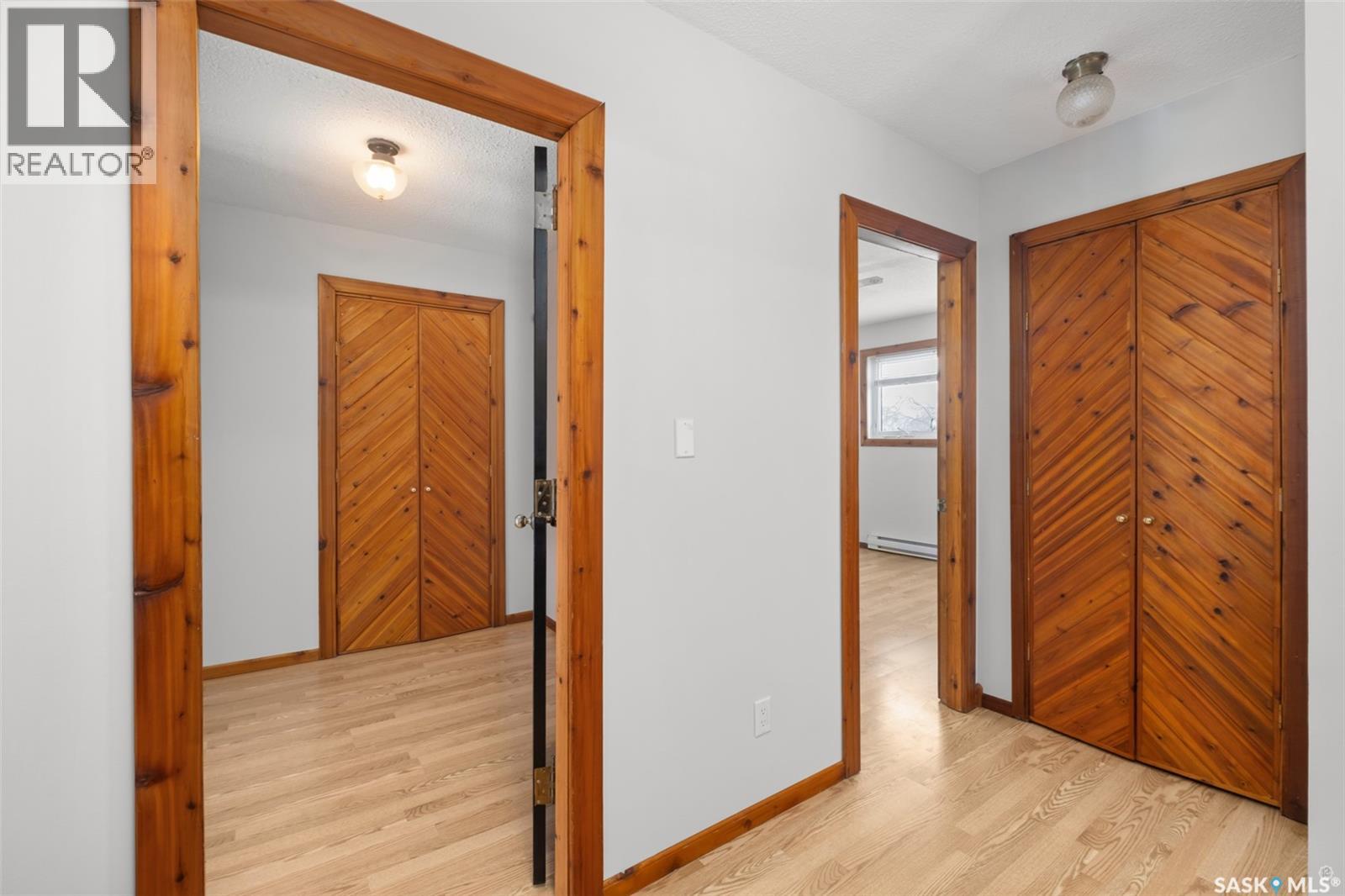 1027 4th Street E Property Photo 17