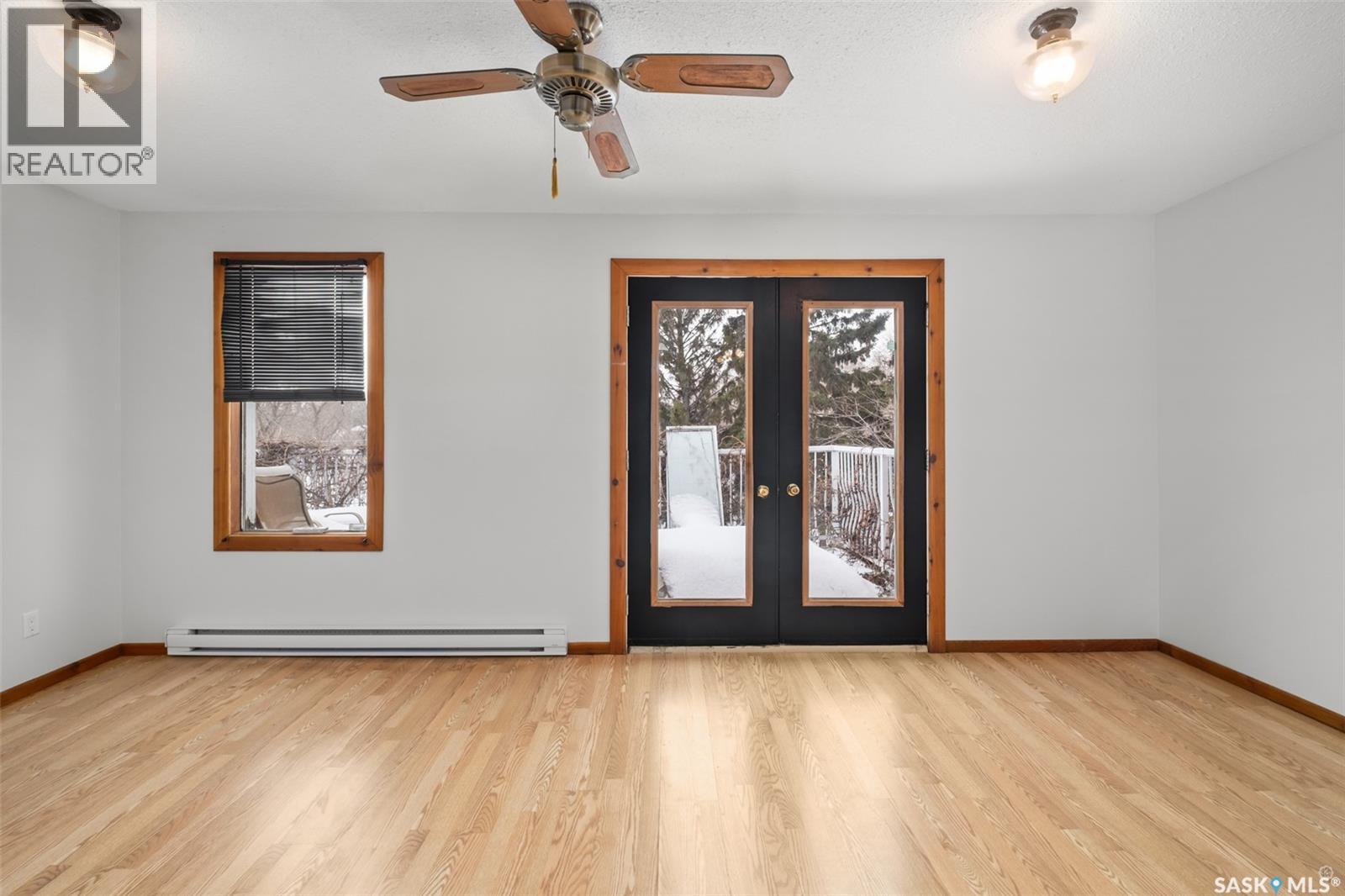 1027 4th Street E Property Photo 18