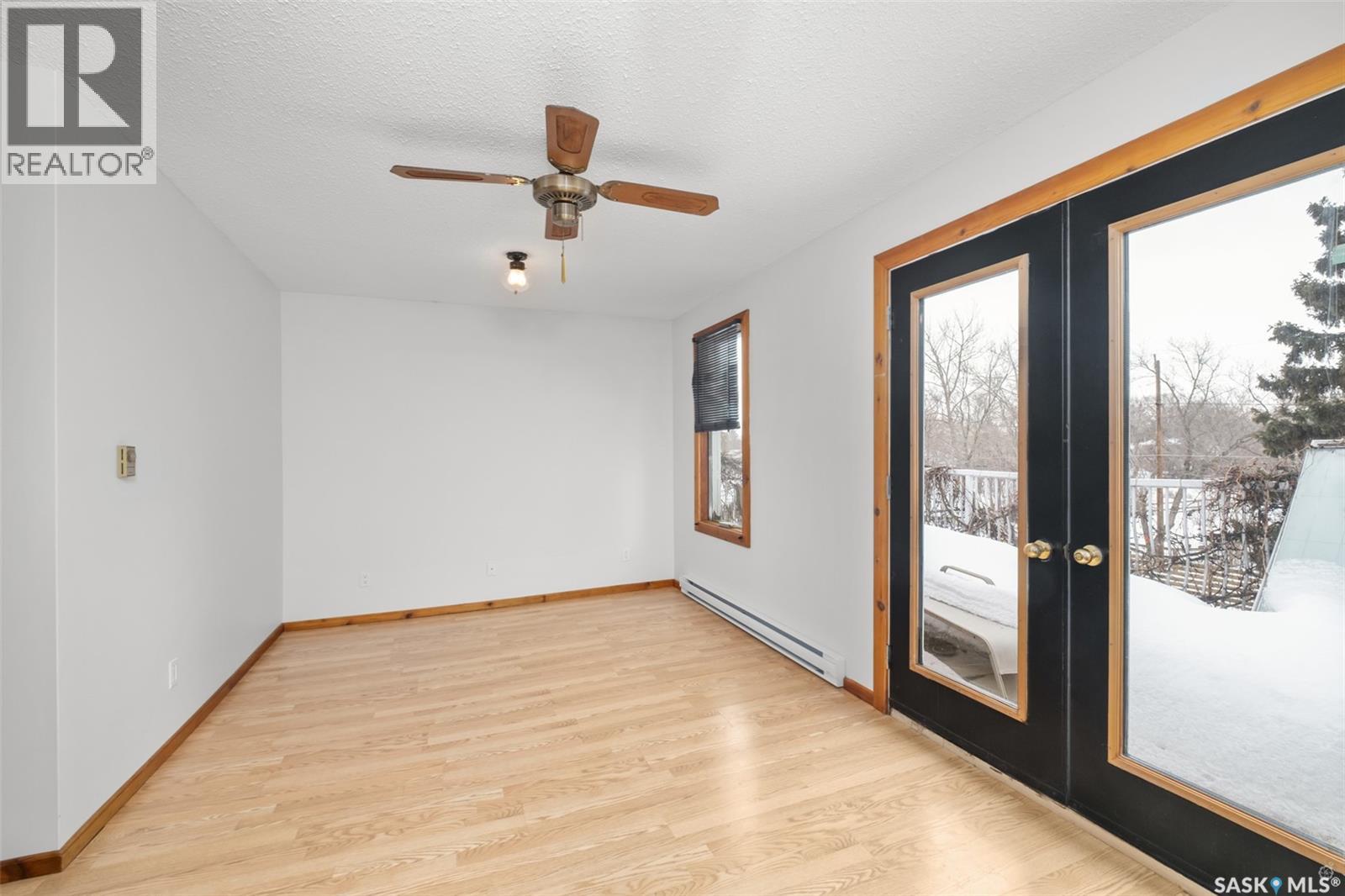 1027 4th Street E Property Photo 19