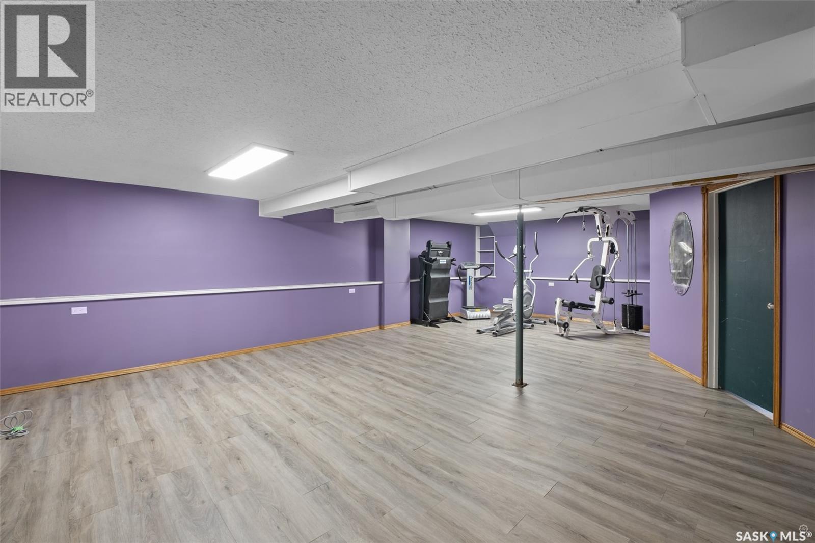 1027 4th Street E Property Photo 25