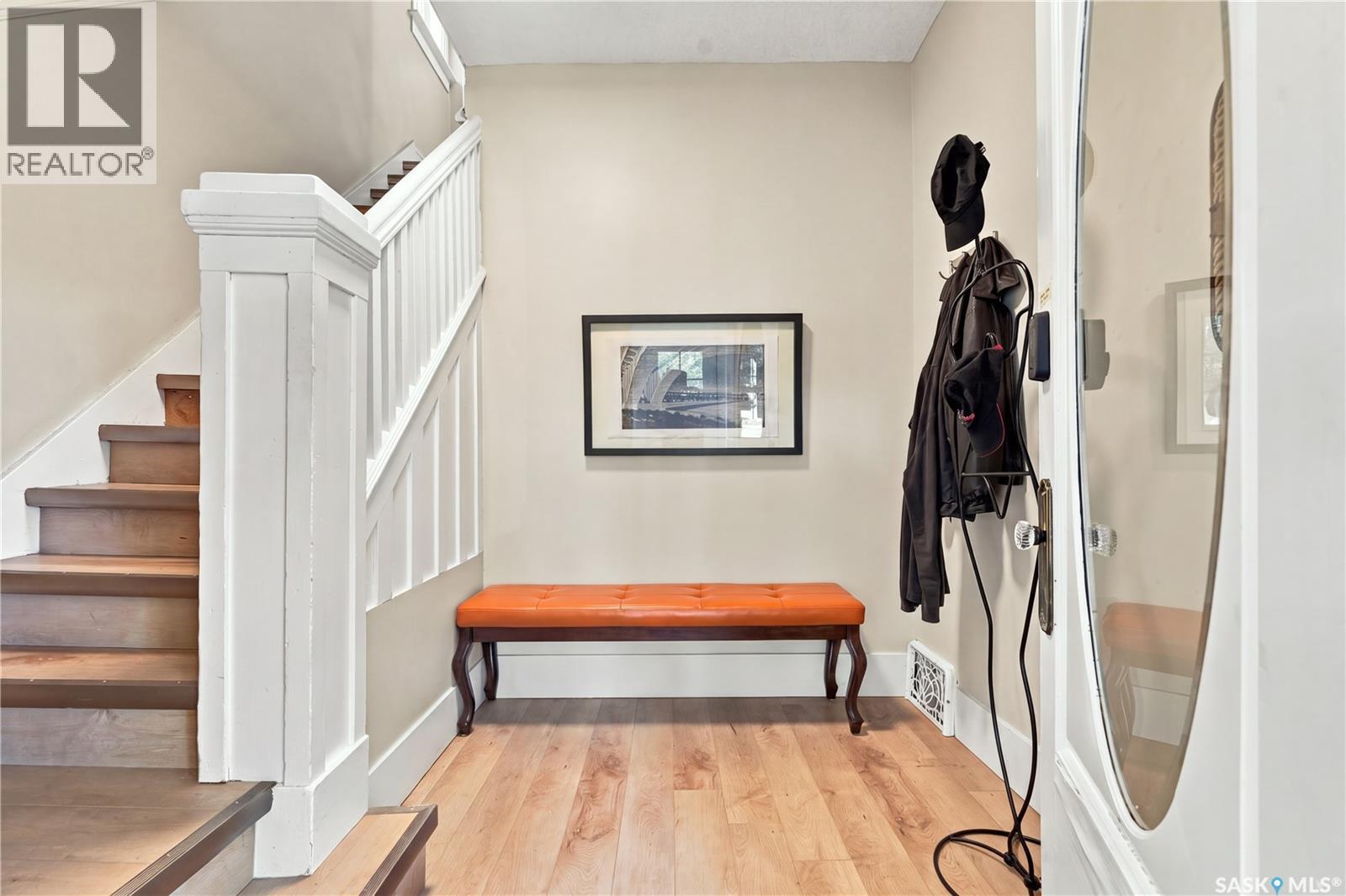 332 10th Street E Property Photo 4