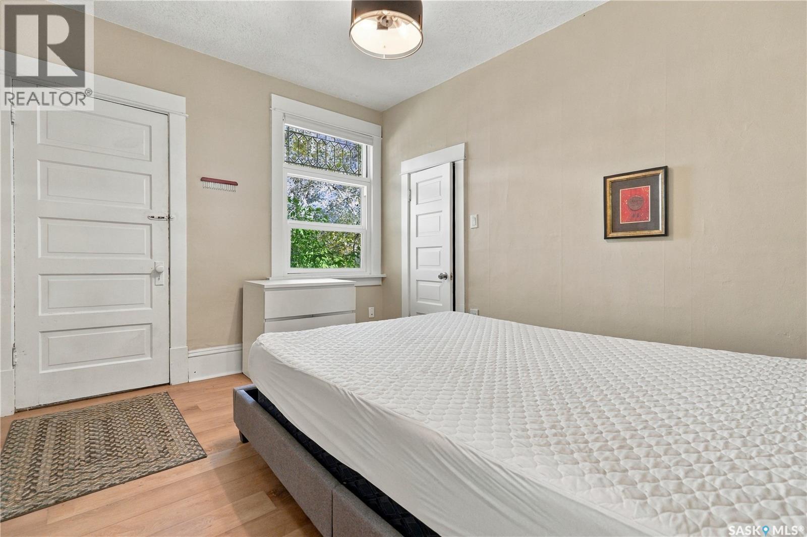 332 10th Street E Property Photo 14