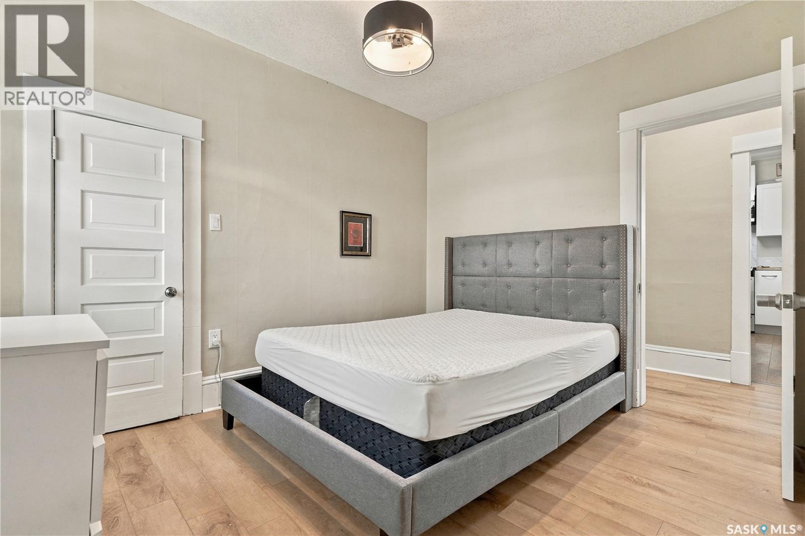 332 10th Street E Property Photo 15