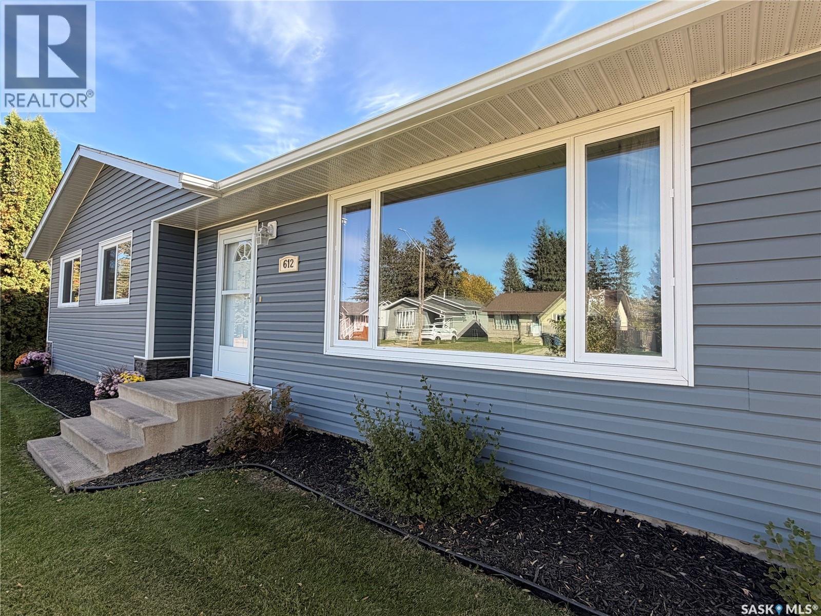 612 2nd Street W Property Photo 19