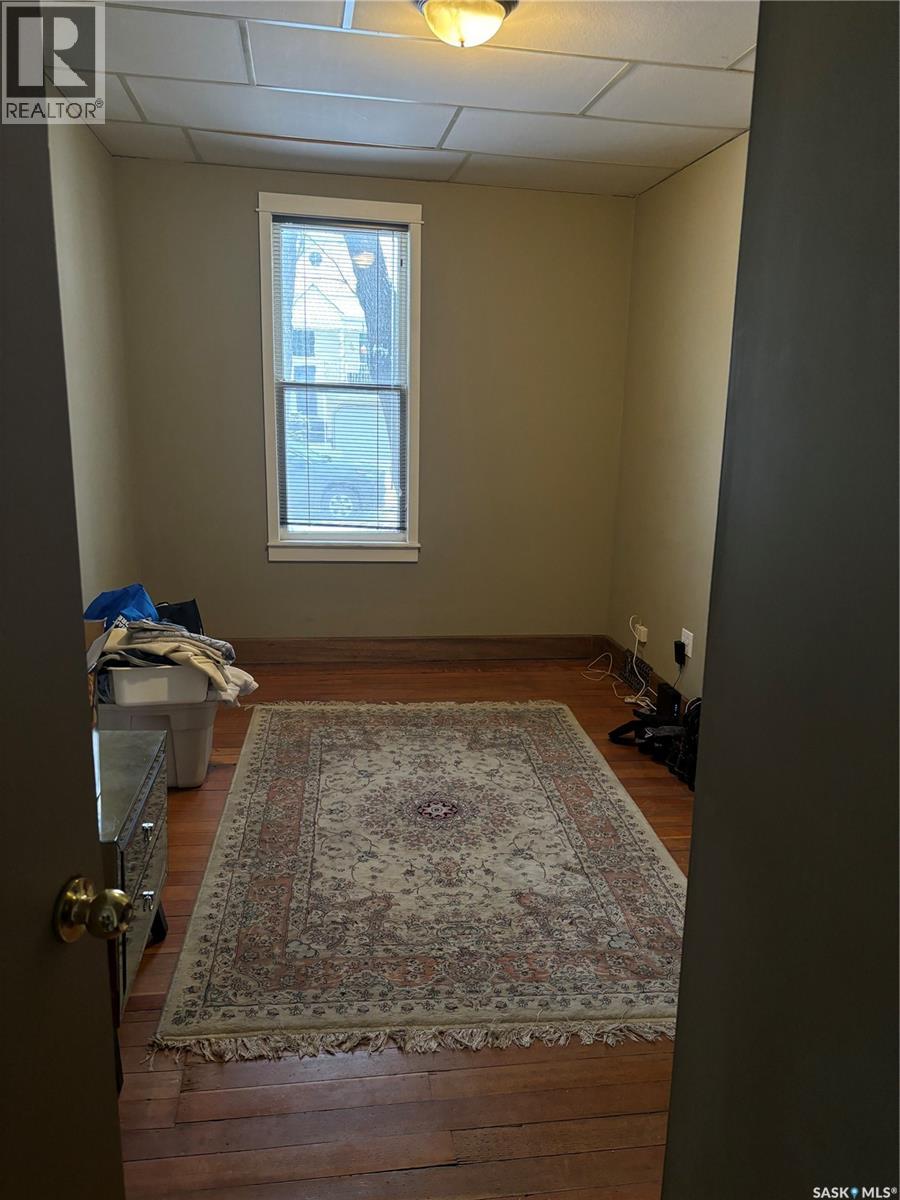 334 10th Street E Property Photo 12