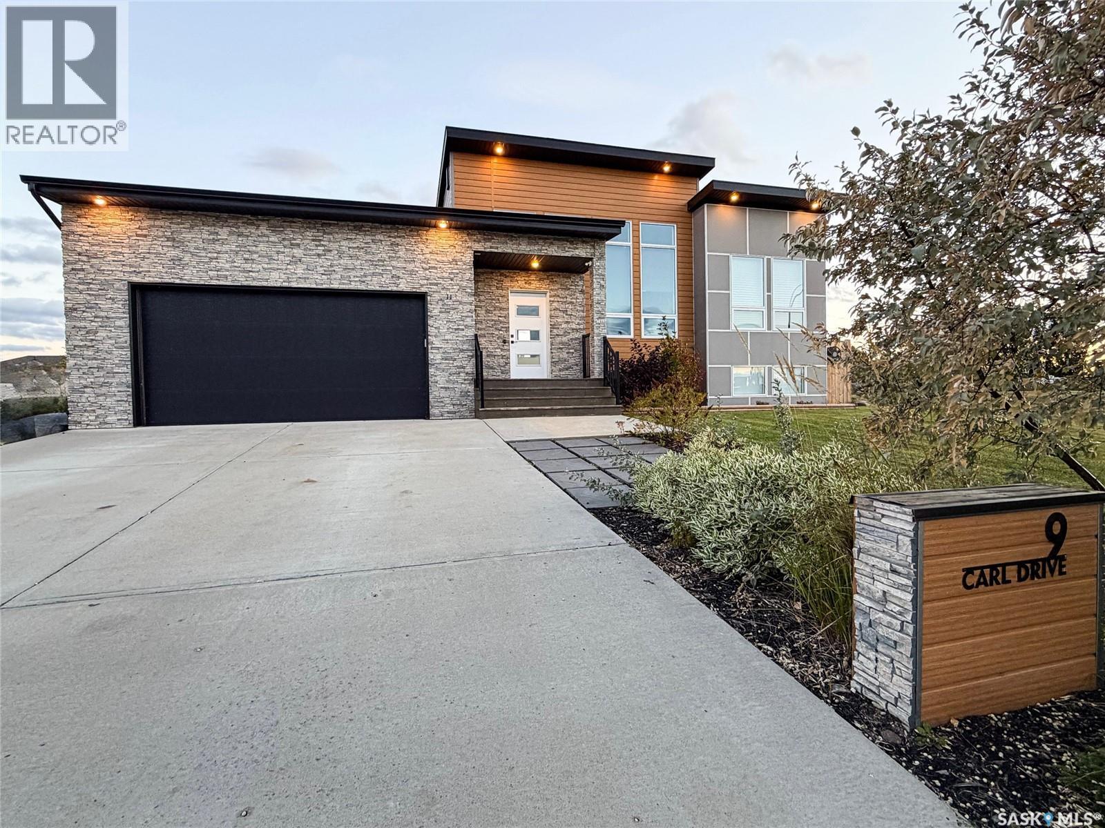9 Carl Drive Property Photo 1