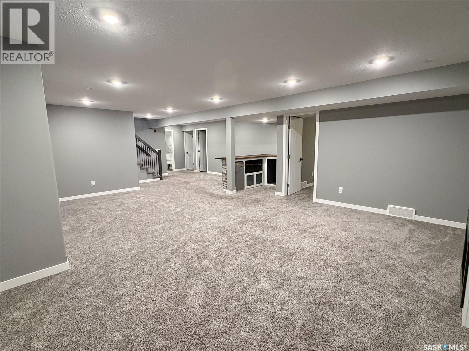9 Carl Drive Property Photo 28