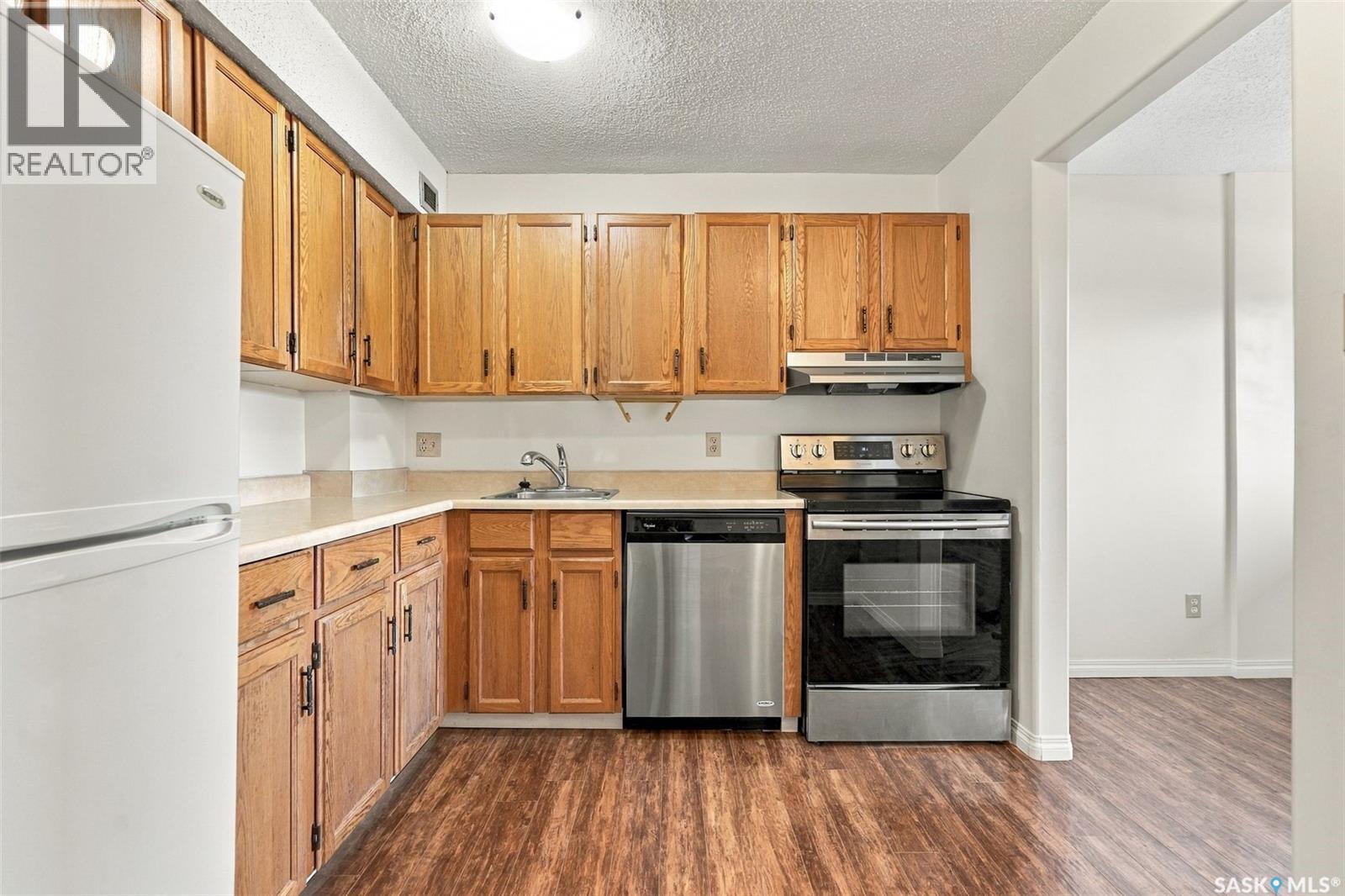 502 430 5th Avenue N Property Photo 7
