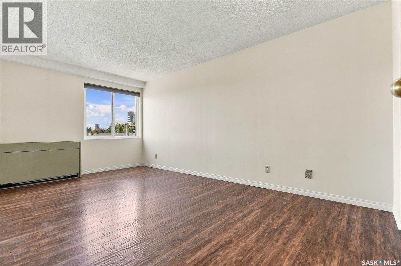 502 430 5th Avenue N Property Photo 15