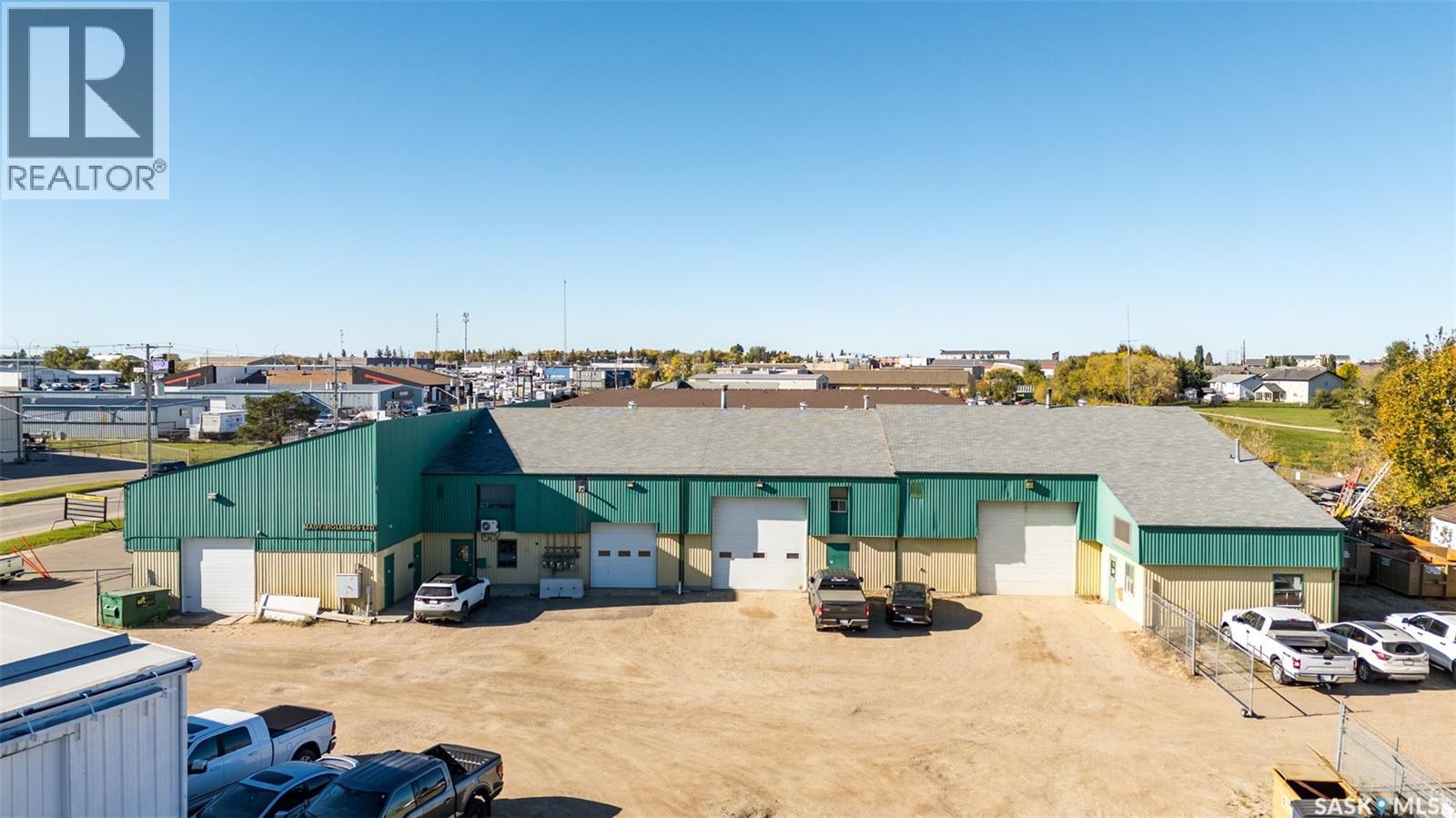 320 South Industrial Drive Property Photo 4