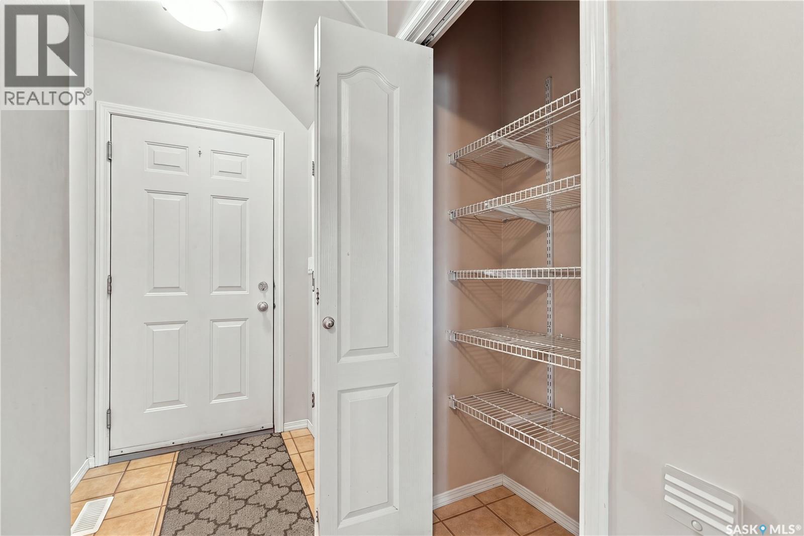 103 445 Bayfield Crescent Property Photo 13