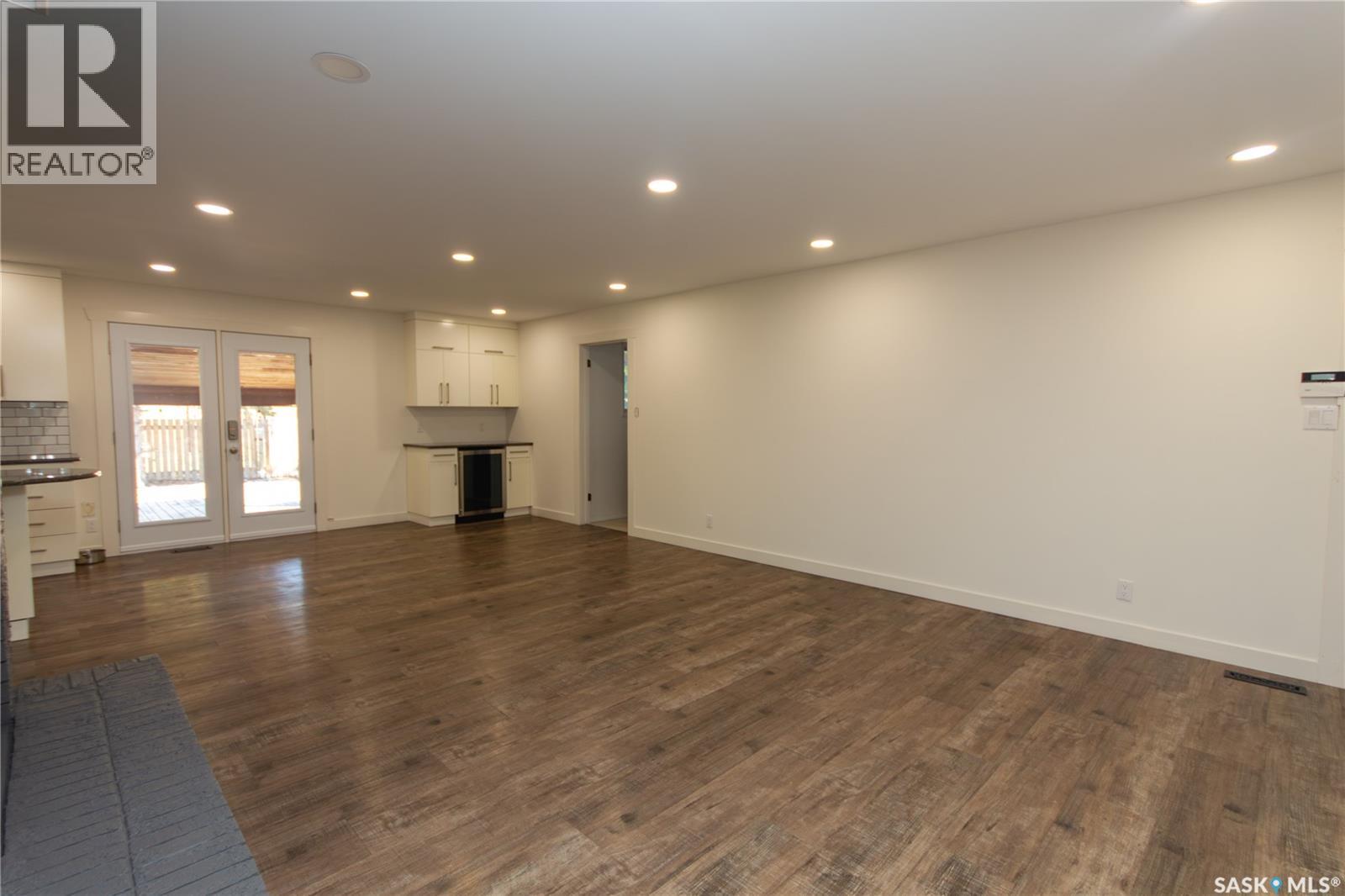 10710 Meighen Crescent Property Photo 17