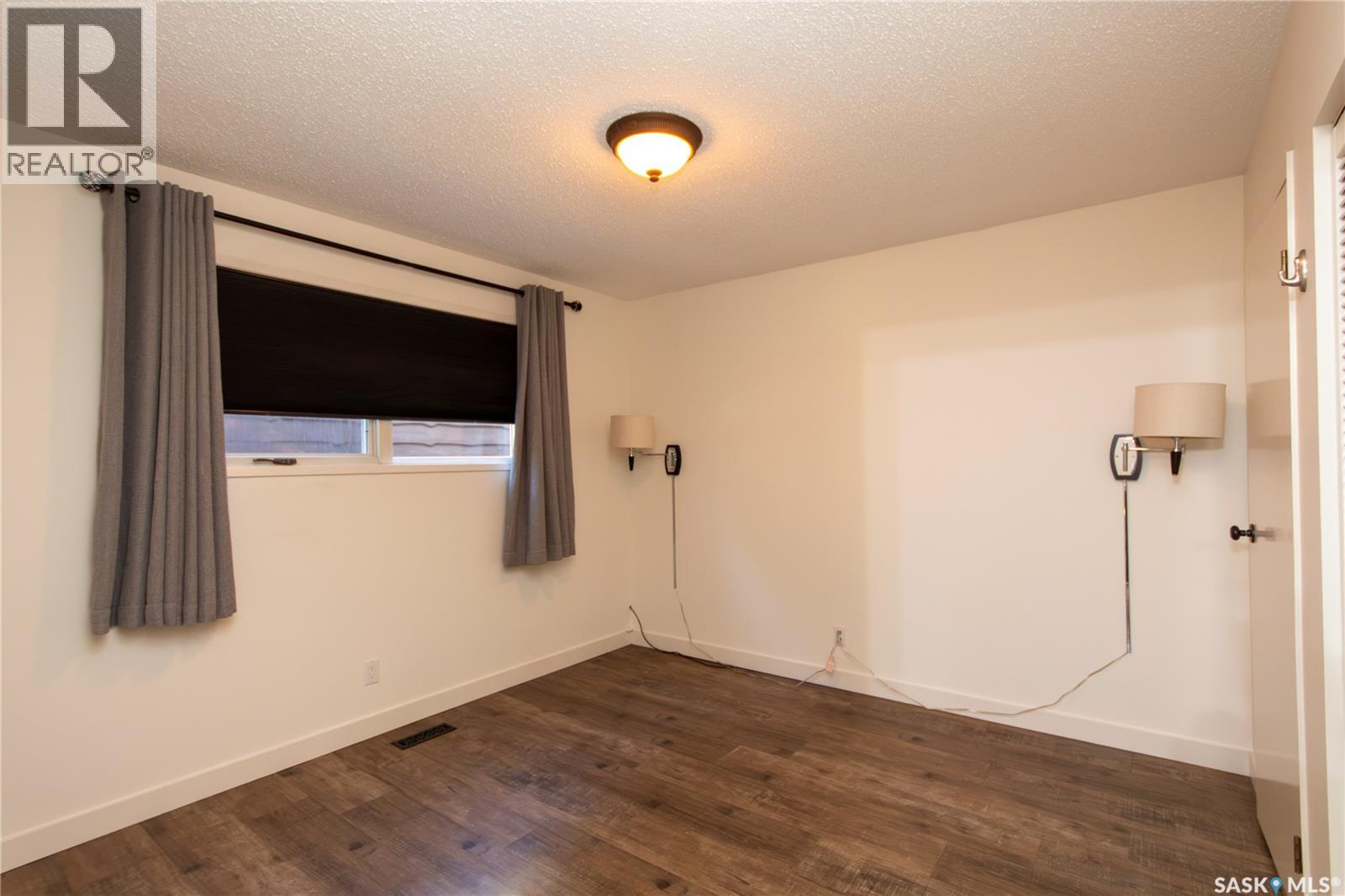 10710 Meighen Crescent Property Photo 21