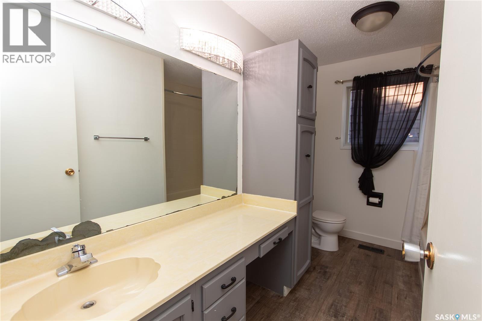 10710 Meighen Crescent Property Photo 23
