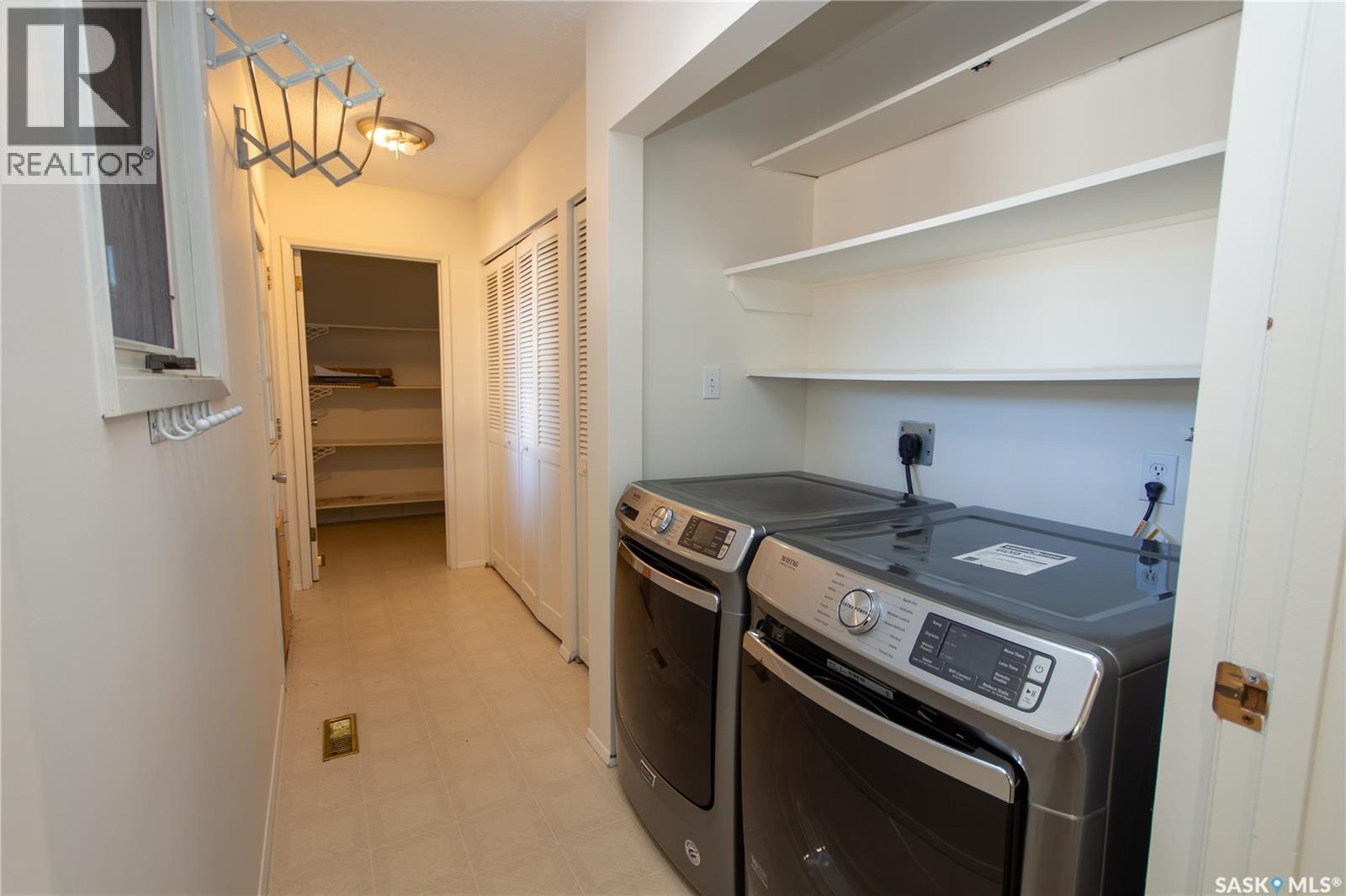10710 Meighen Crescent Property Photo 27