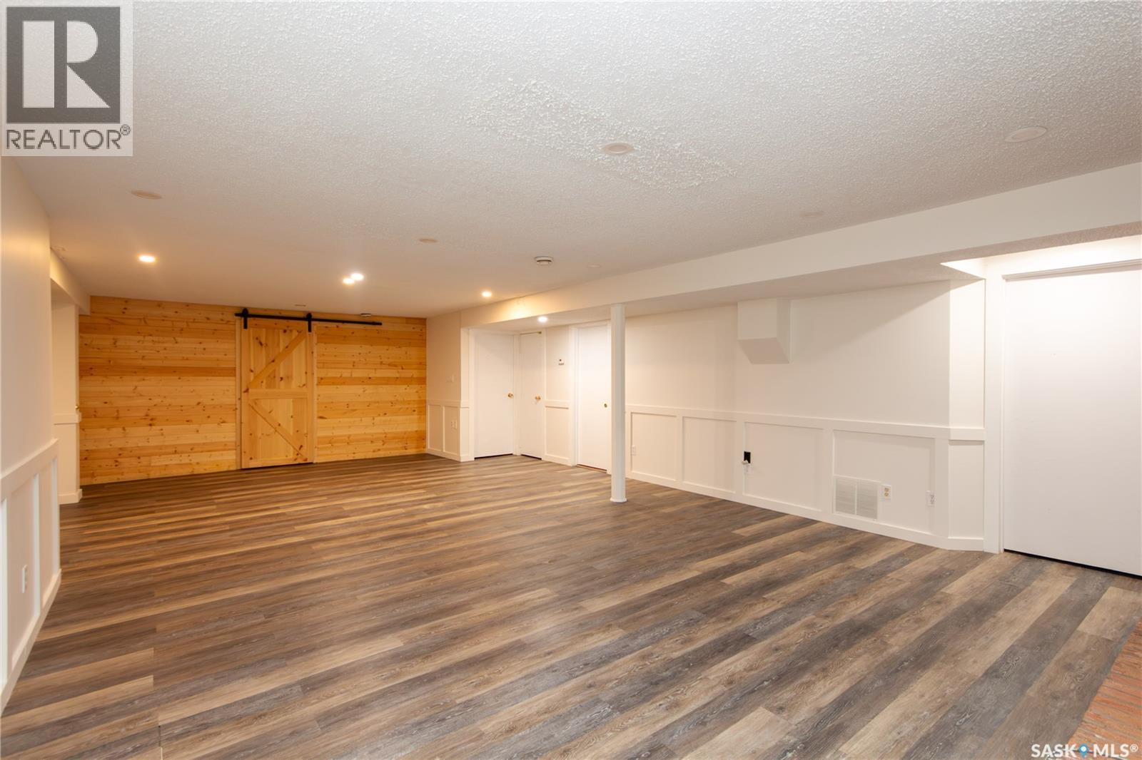 10710 Meighen Crescent Property Photo 29