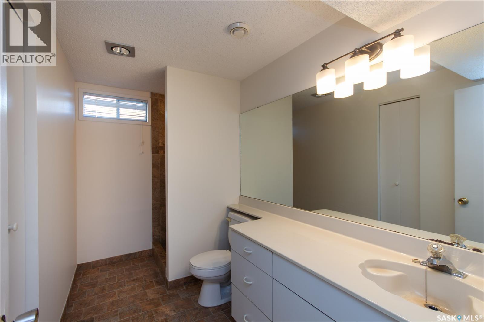 10710 Meighen Crescent Property Photo 31