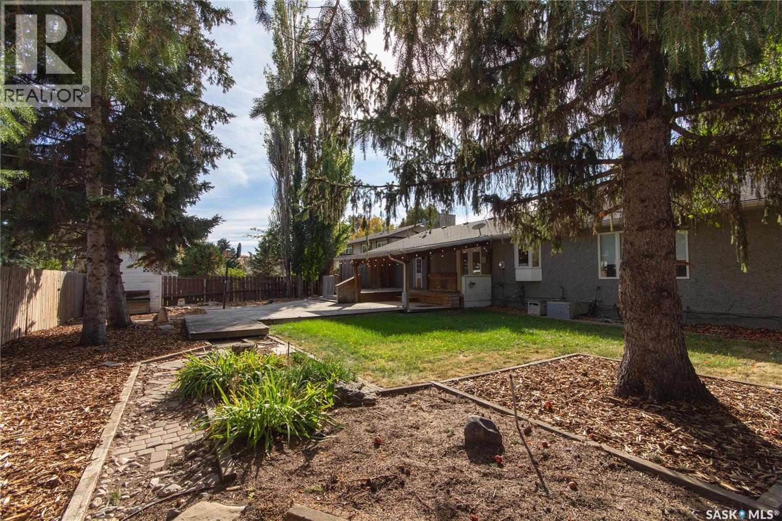 10710 Meighen Crescent Property Photo 51