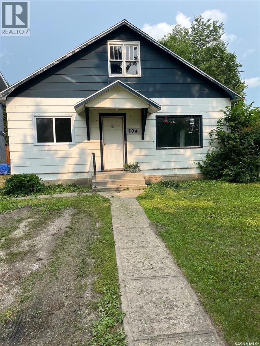 704 West Avenue Property Photo 6