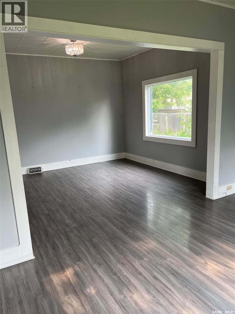 704 West Avenue Property Photo 10