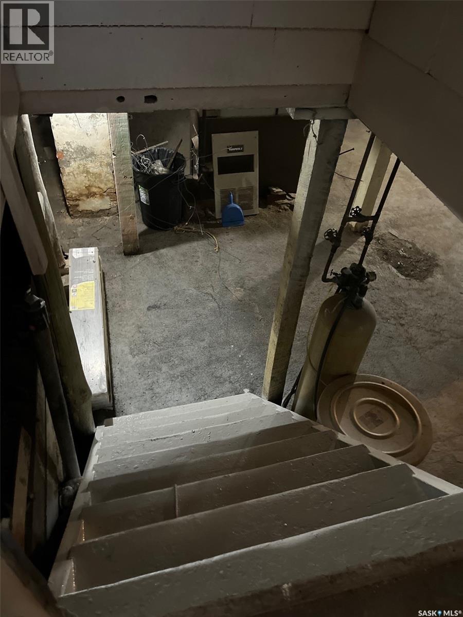 704 West Avenue Property Photo 16