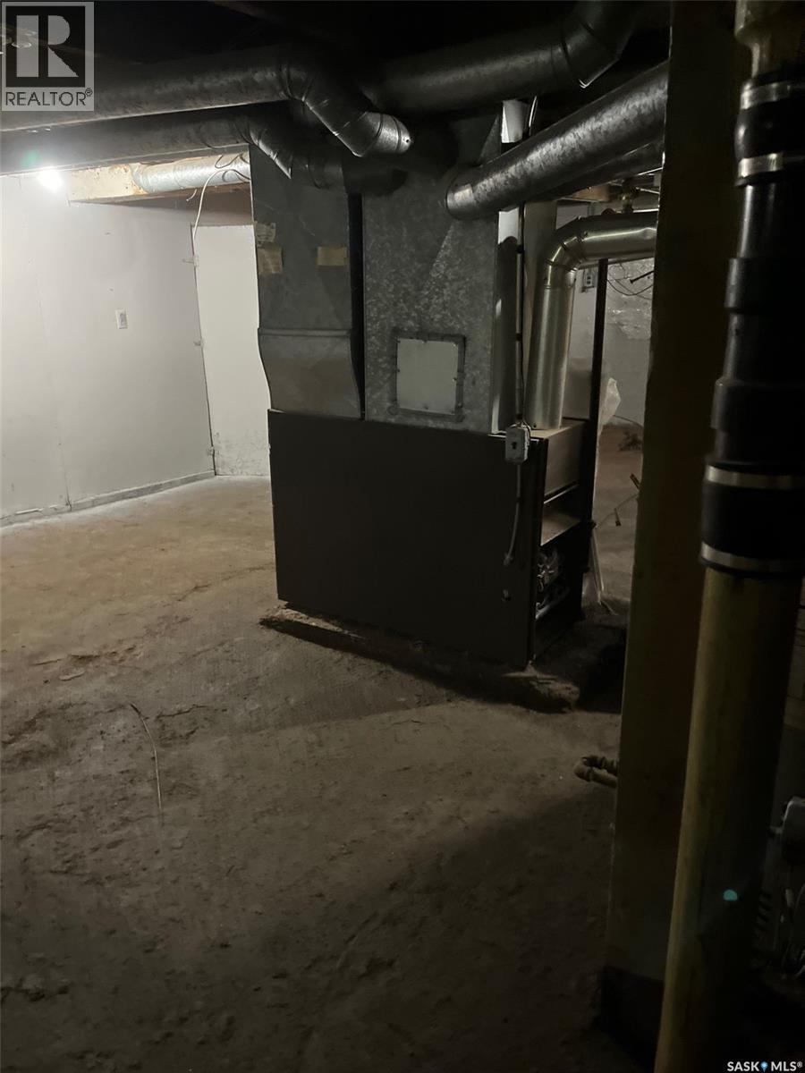 704 West Avenue Property Photo 17