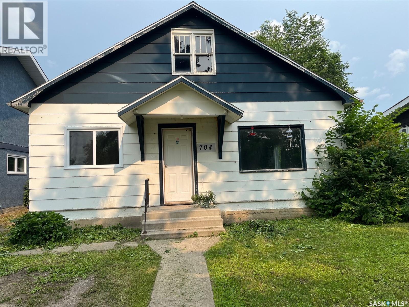 704 West Avenue Property Photo 19