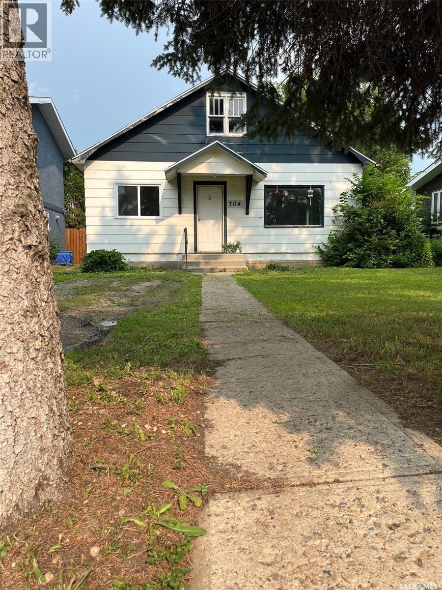 704 West Avenue Property Photo 20